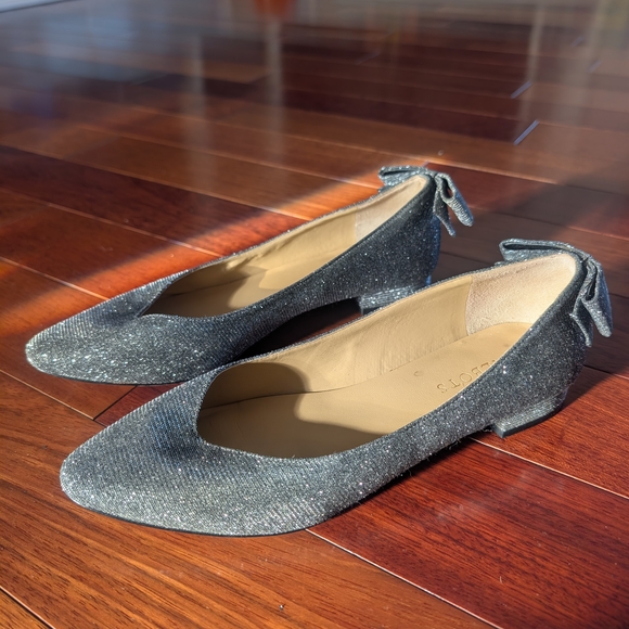 Talbots Sparkling Black Flats with Bow Back - Picture 2 of 12